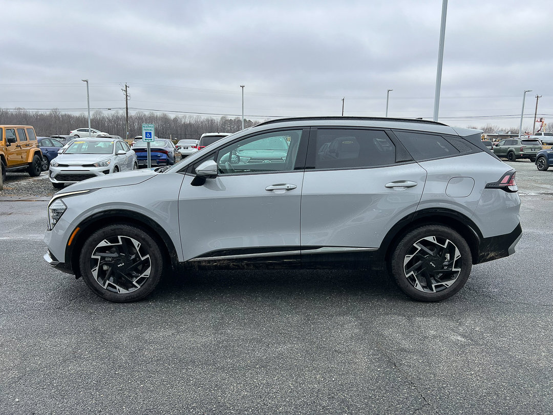 Used 2024 Kia Sportage SX image 2