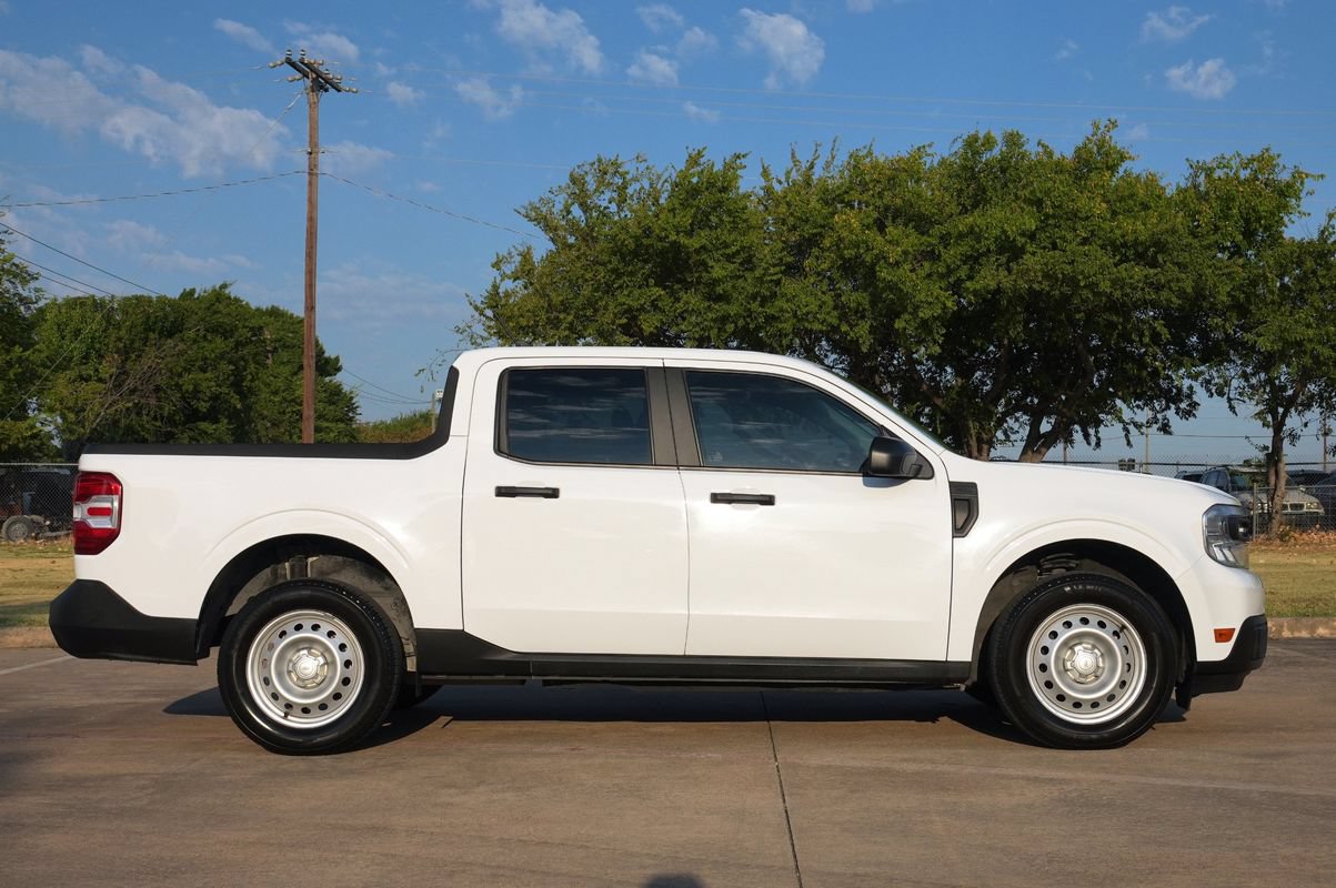 Used 2023 Ford Maverick XL FWD image 14