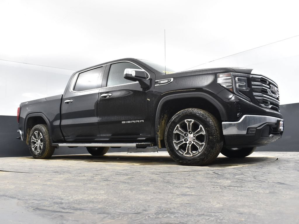 Used 2024 GMC Sierra 1500 SLT w/ X31 Off-Road Package AWD/4WD image 41