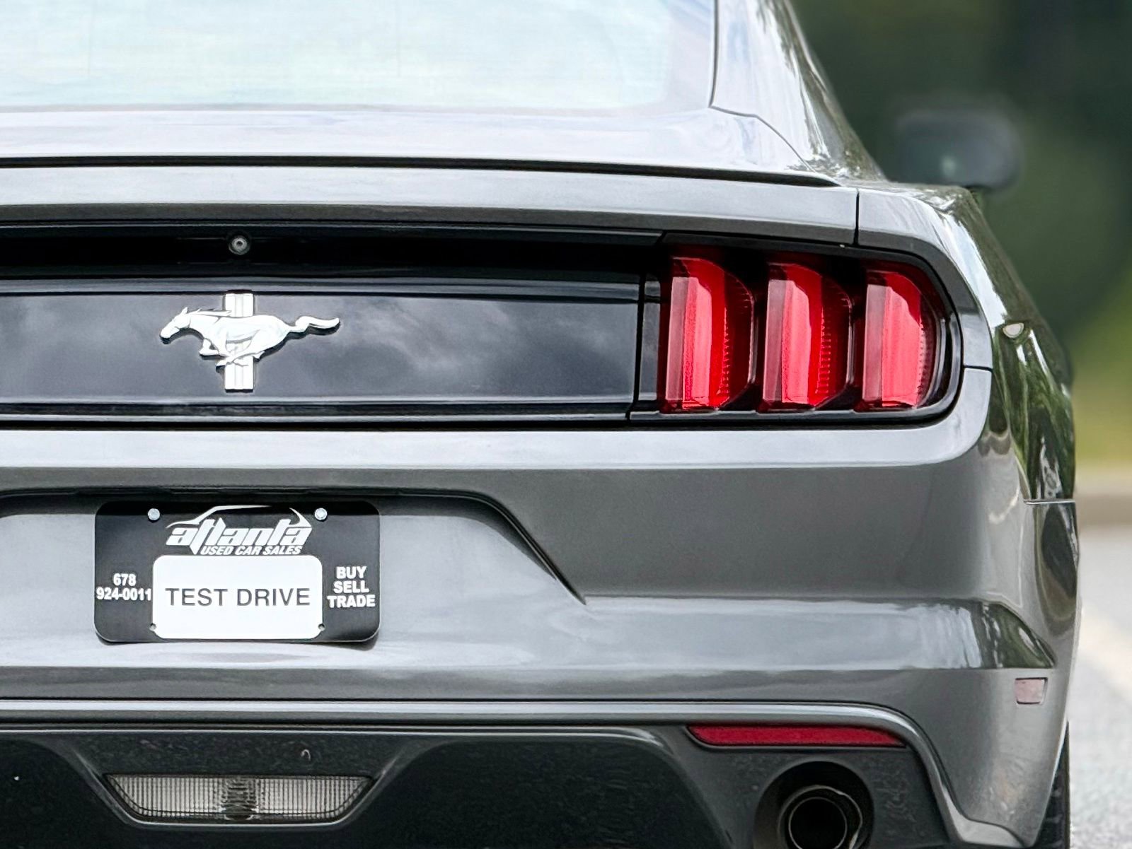 Used 2016 Ford Mustang Coupe w/ Equipment Group 051A RWD image 17