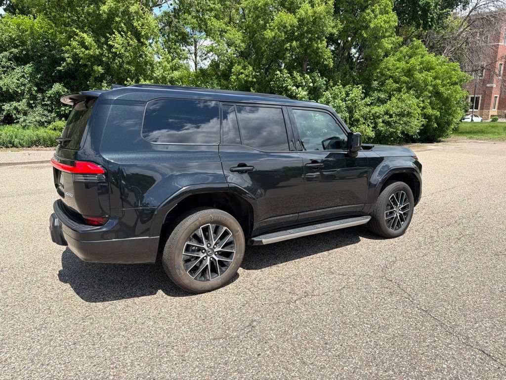 Used 2025 Lexus GX 550 w/ Accessory Package (2T) AWD/4WD image 22