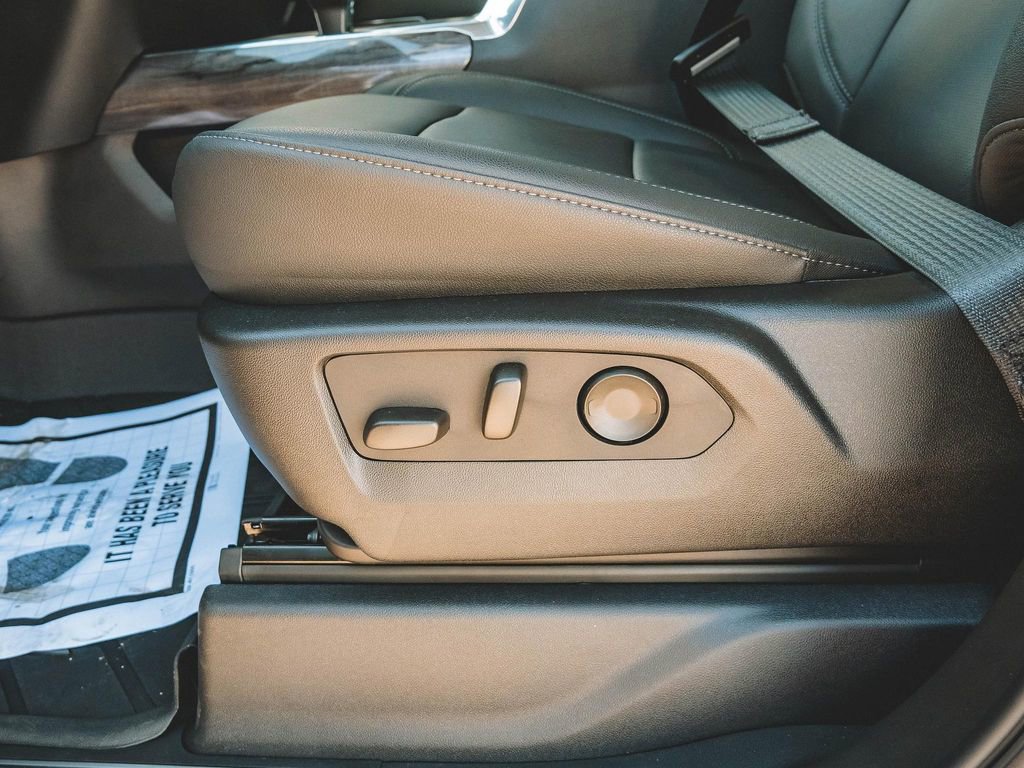 Used 2024 Chevrolet Silverado 1500 LTZ w/ LTZ Convenience Package II image 25