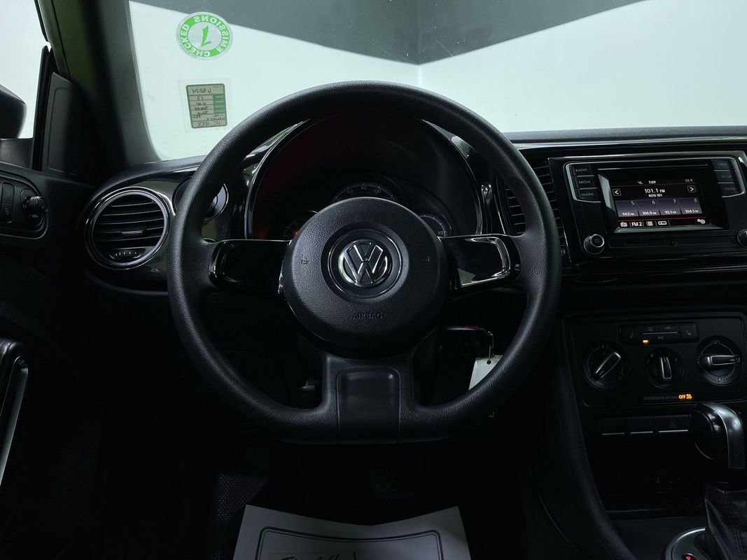 Used 2017 Volkswagen Beetle 1.8T Classic image 19