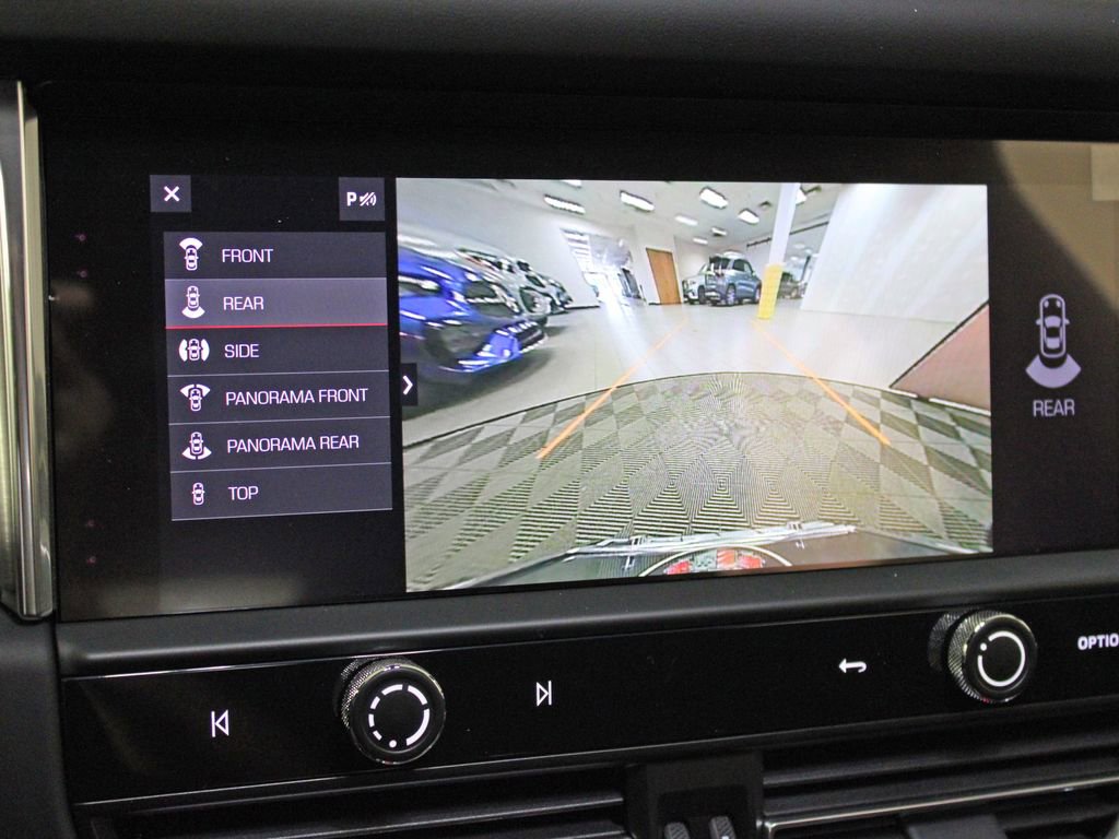 Certified 2026 Porsche Macan GTS AWD/4WD image 28