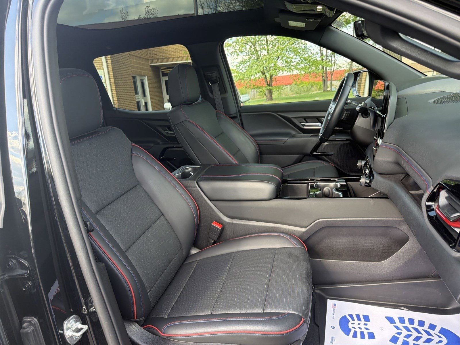 Used 2025 Chevrolet Silverado EV RST image 35