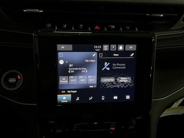 Certified 2023 Jeep Grand Cherokee Laredo image 9