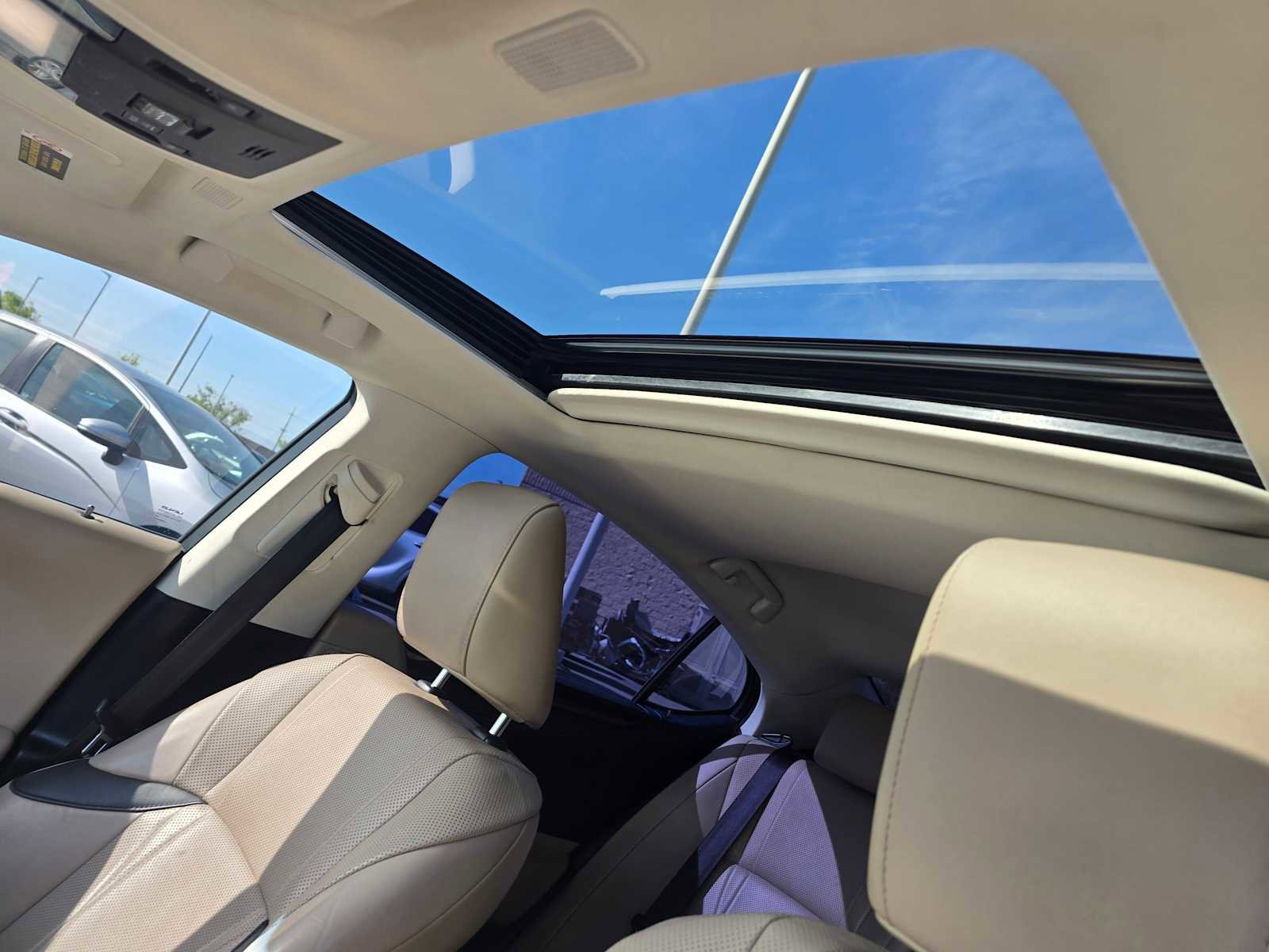 Used 2019 Lexus ES 300h image 26