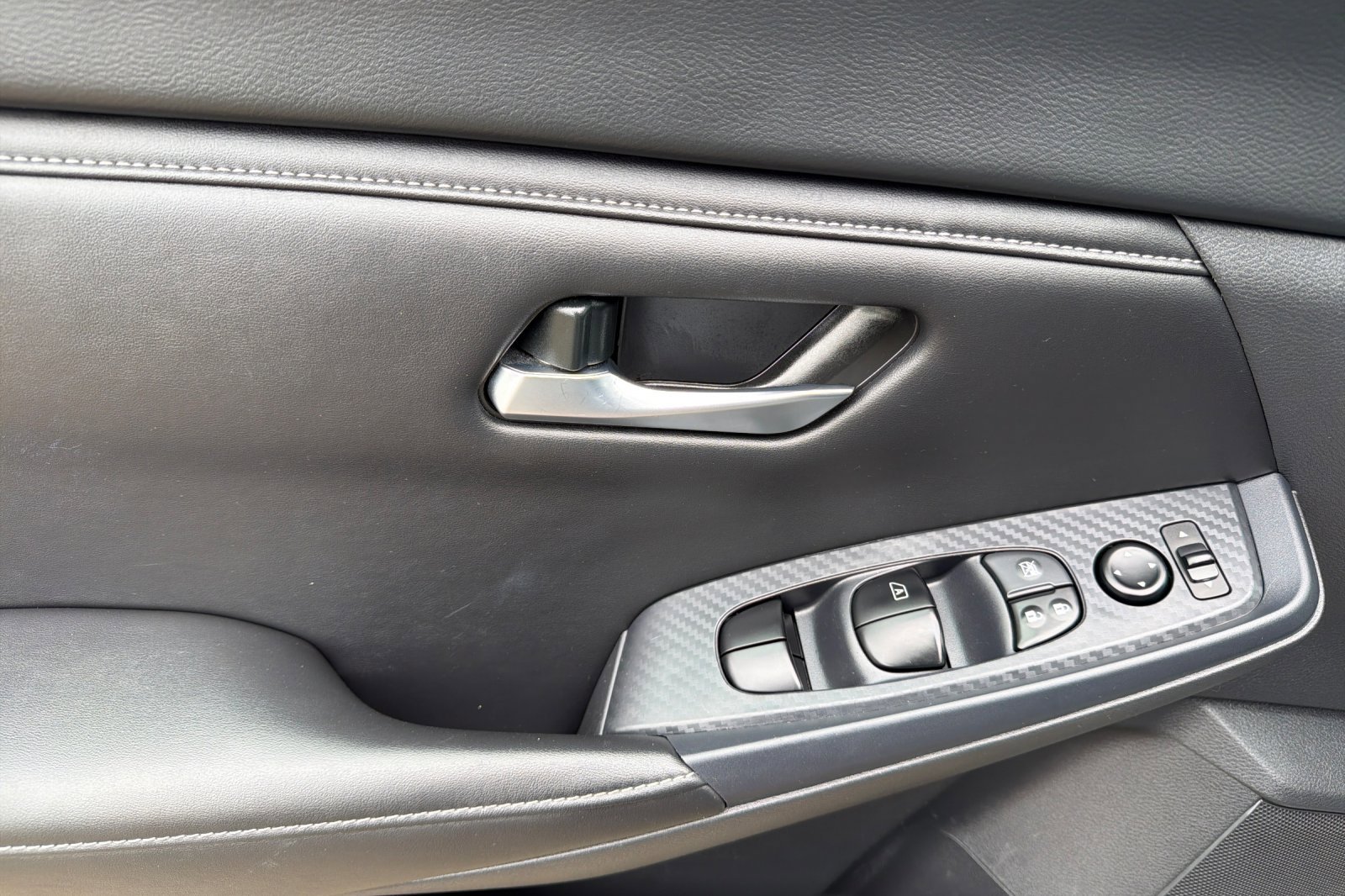 Used 2024 Nissan Sentra SV w/ All-Weather Package FWD image 10