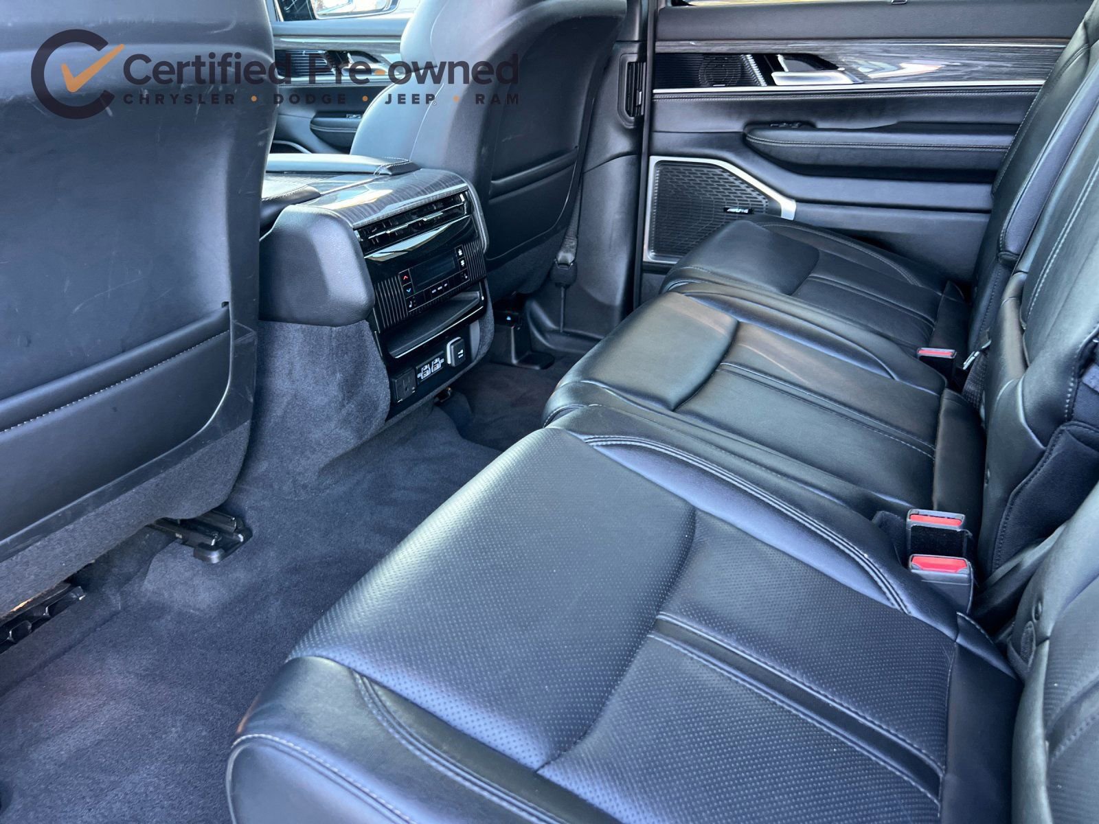 Used 2022 Jeep Wagoneer Series II w/ Convenience Group I image 13