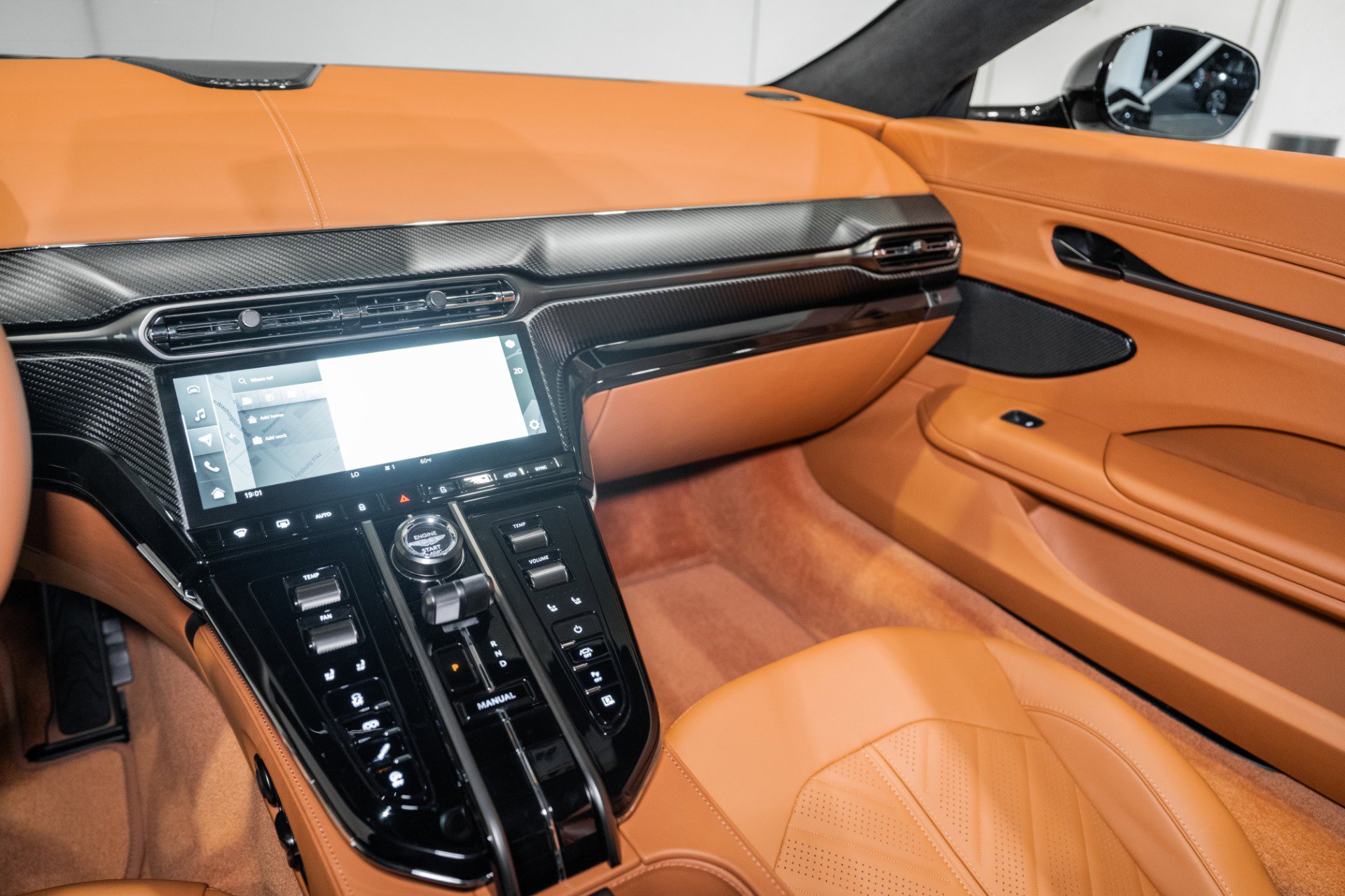 New 2026 Aston Martin V8 Vantage S RWD image 18