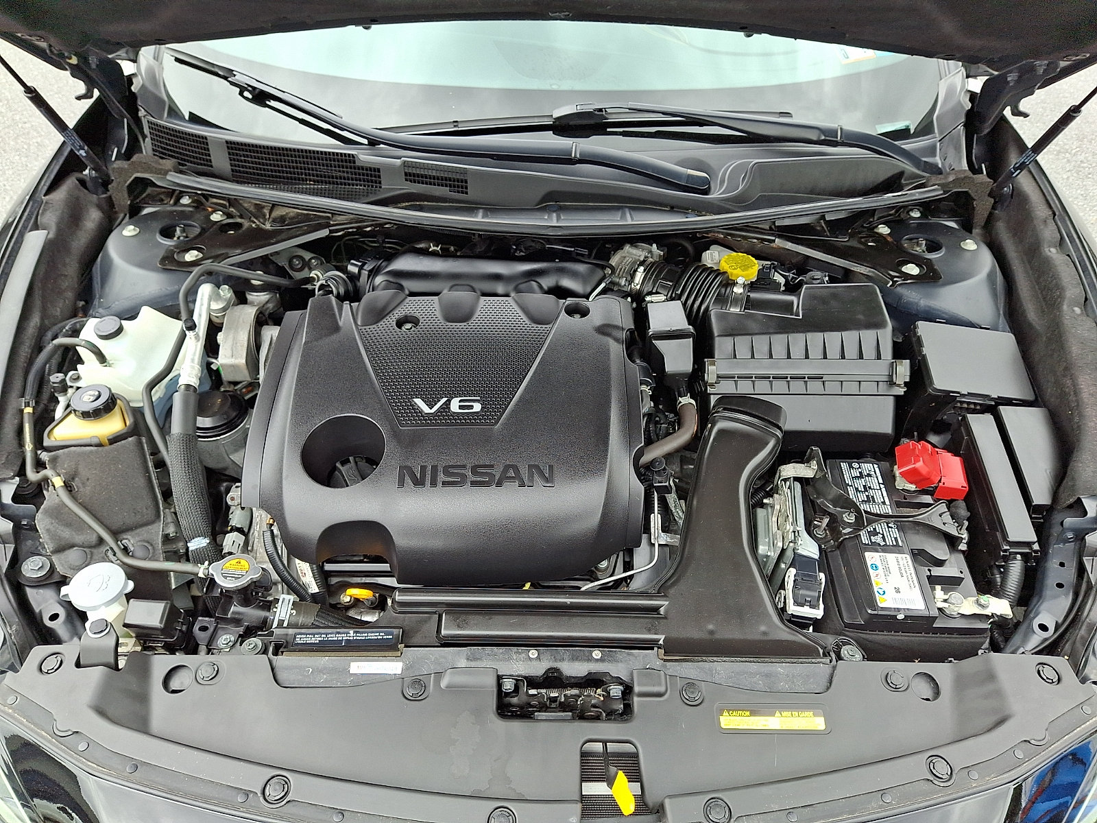 Used 2023 Nissan Maxima SR w/ Sport Mat Group FWD image 15
