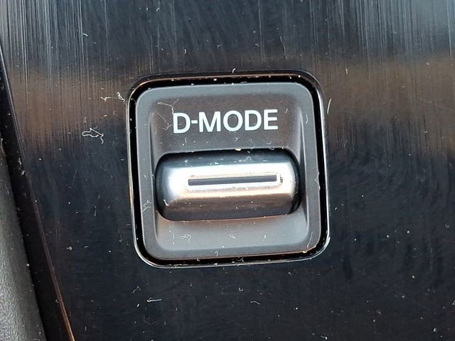 Used 2024 Nissan Rogue S image 24