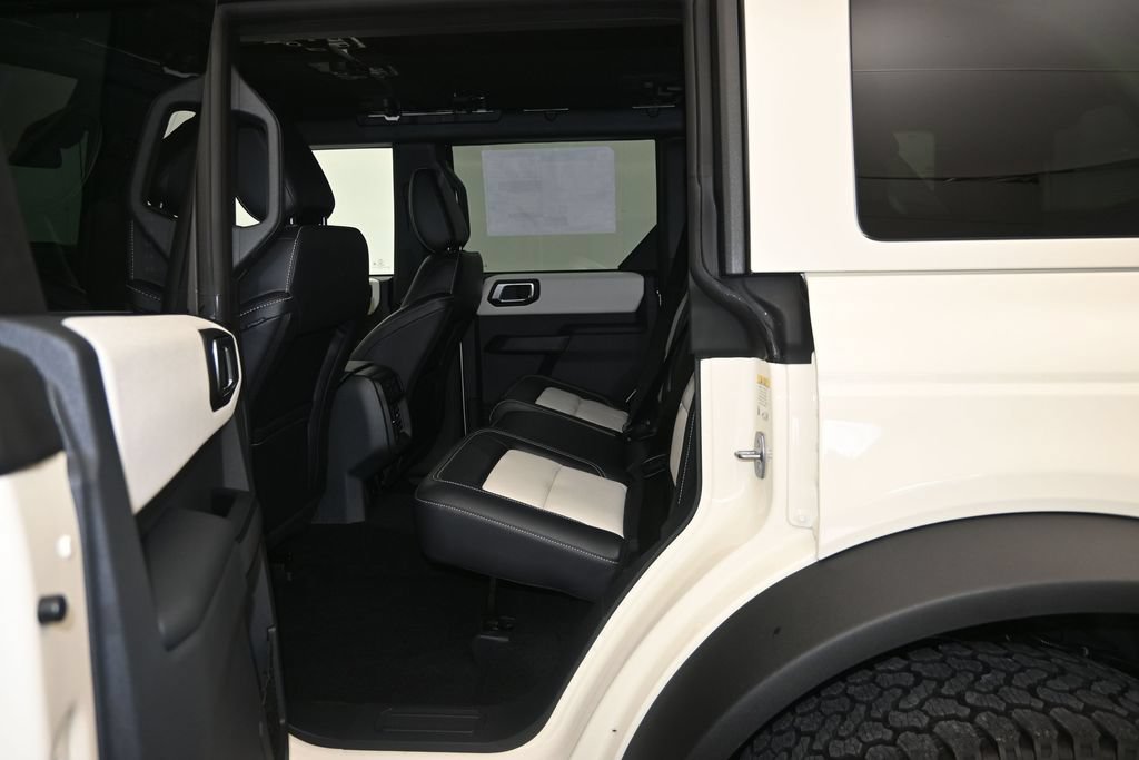 New 2026 Ford Bronco Outer Banks w/ Sasquatch Package AWD/4WD image 21