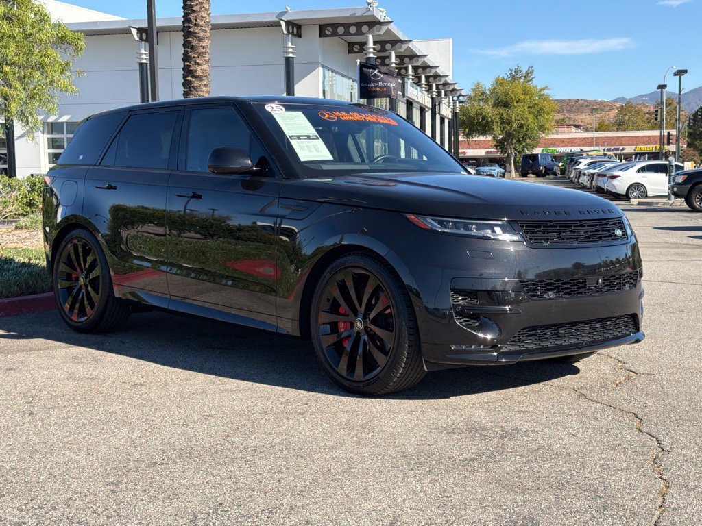Used 2025 Land Rover Range Rover Sport Dynamic SE AWD/4WD image 5