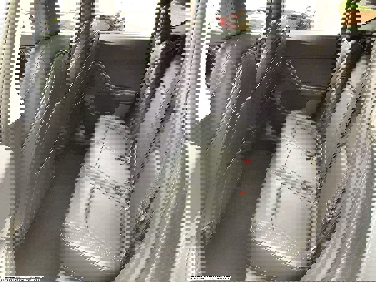 Used 2022 Tesla Model Y Performance image 13