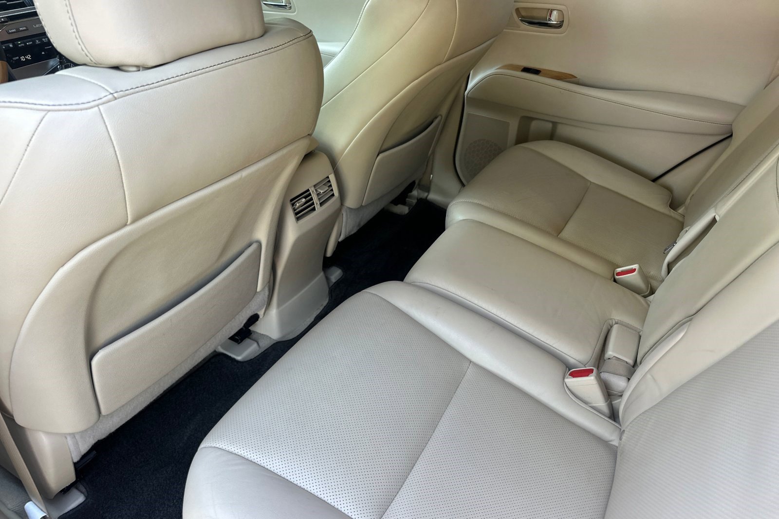 Used 2015 Lexus RX 450h FWD image 15