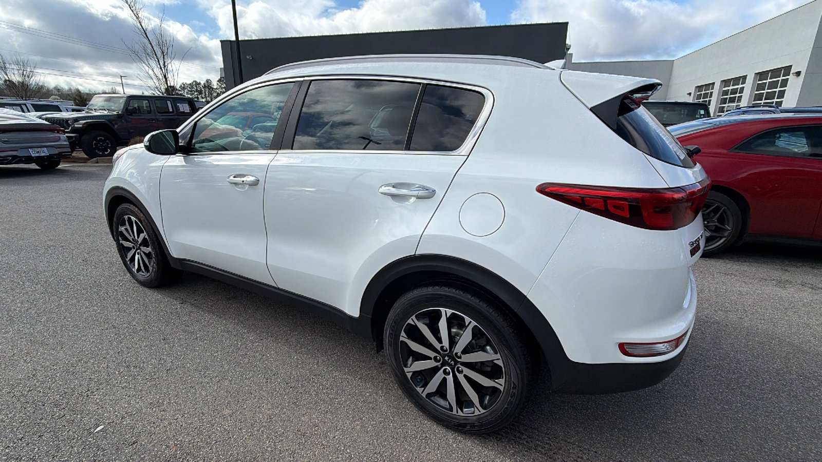 Used 2018 Kia Sportage EX image 10
