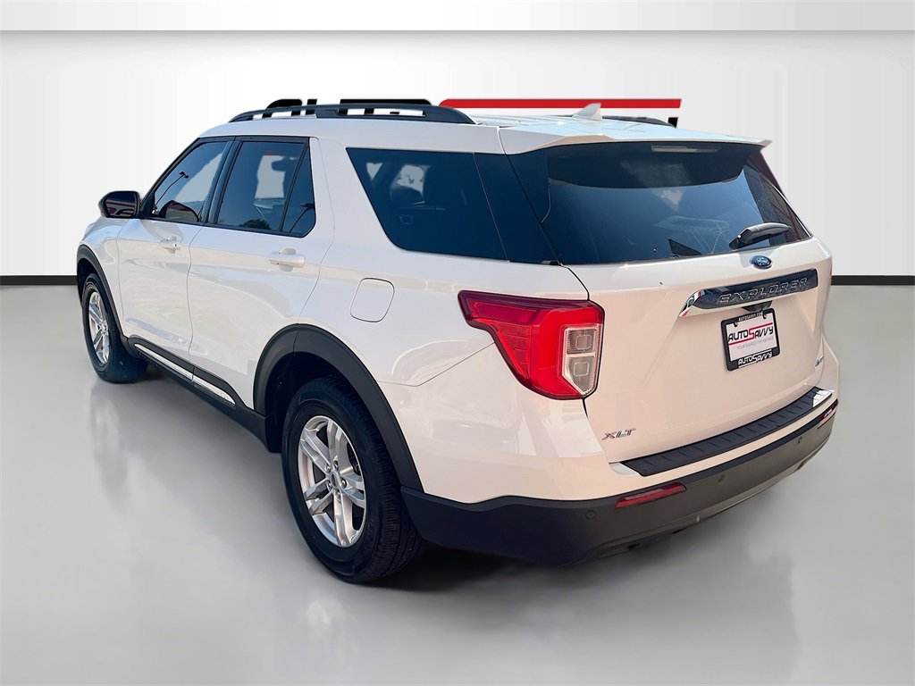 Used 2022 Ford Explorer XLT image 5
