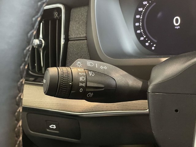 New 2026 Volvo XC90 B6 Plus w/ Protection Package Premier AWD/4WD image 42
