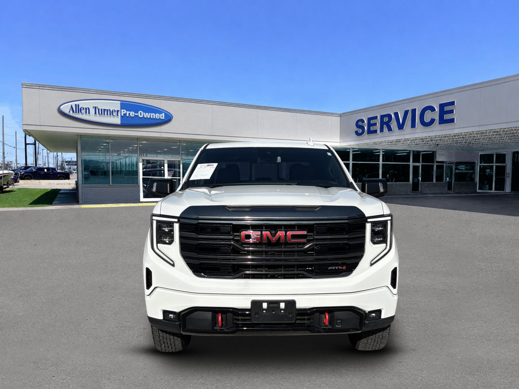 Used 2022 GMC Sierra 1500 AT4 w/ AT4 Preferred Package AWD/4WD image 3