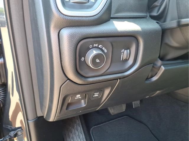 New 2026 RAM 1500 Tradesman AWD/4WD image 16