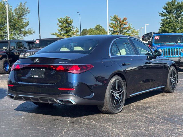 New 2027 Mercedes-Benz E 350 4MATIC Sedan image 13