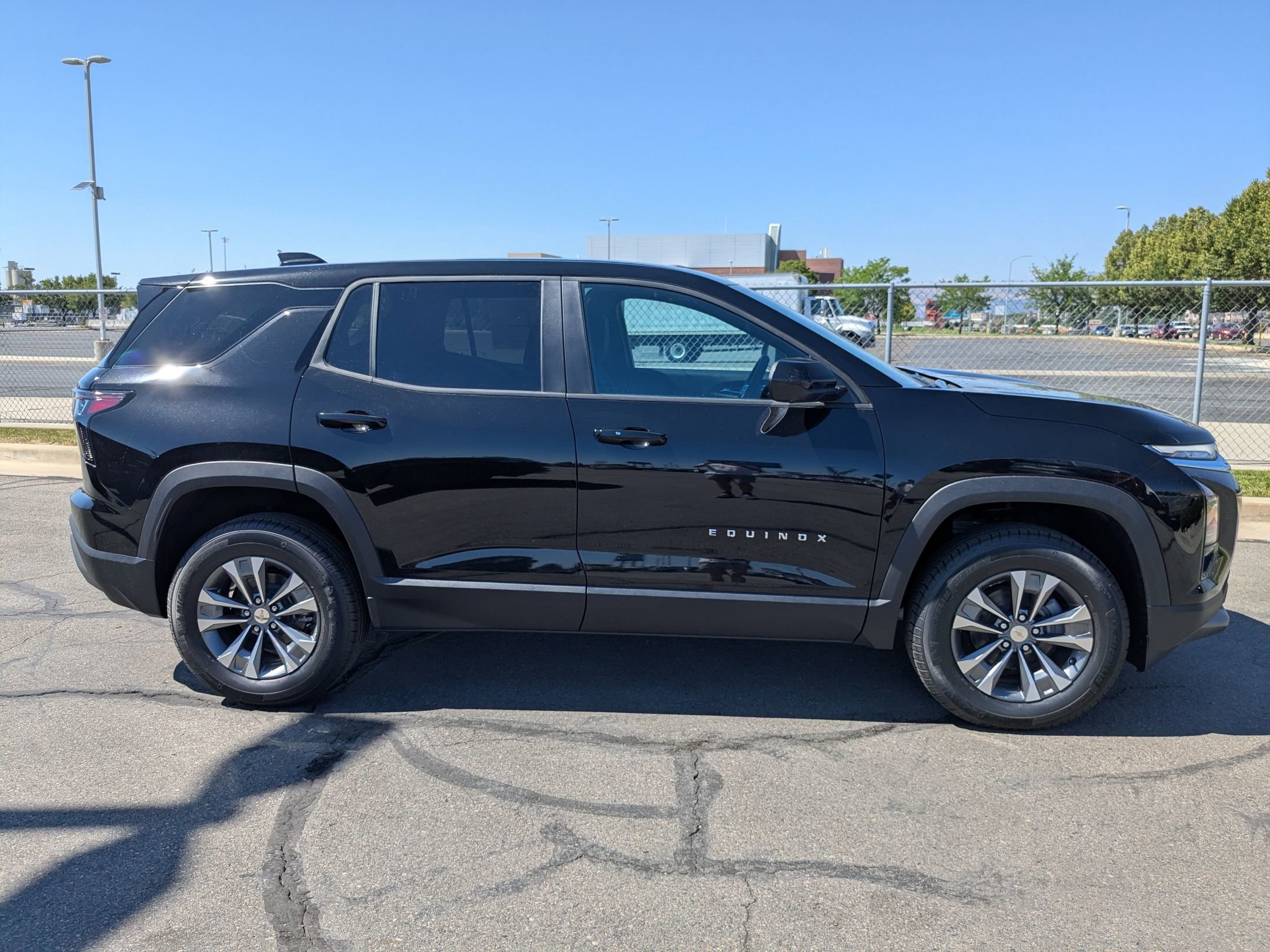 New 2026 Chevrolet Equinox LT w/ Safety and Technology Package image 6