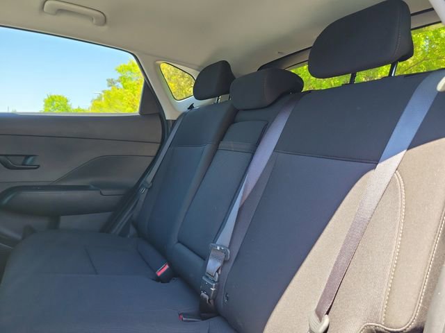 Used 2025 Hyundai Kona SEL image 9
