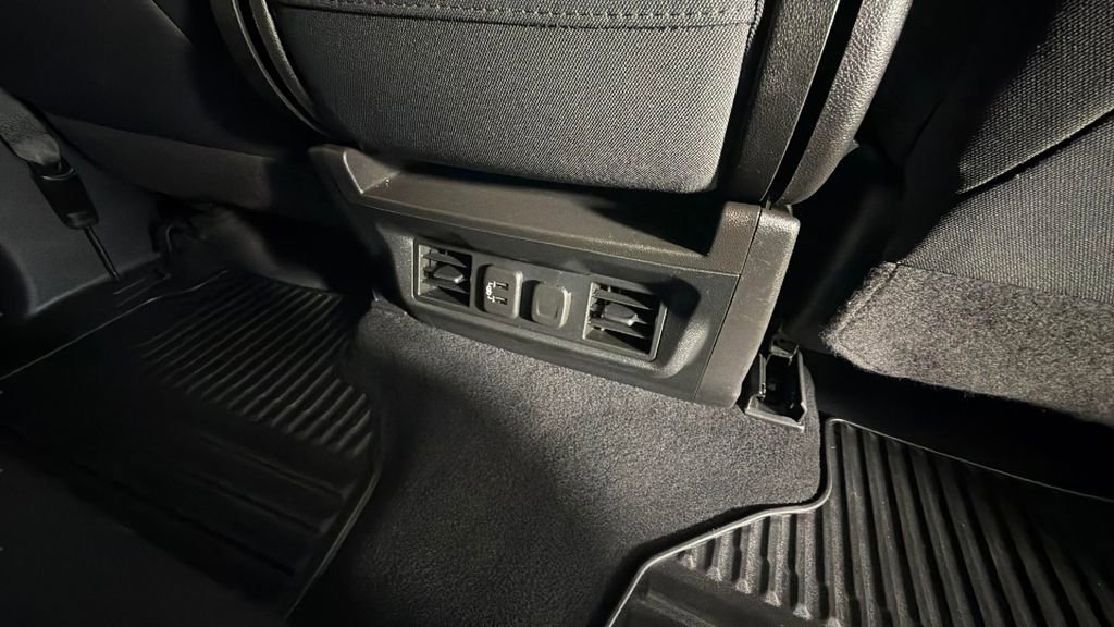 Certified 2020 Chevrolet Silverado 1500 LT w/ All-Star Edition RWD image 31