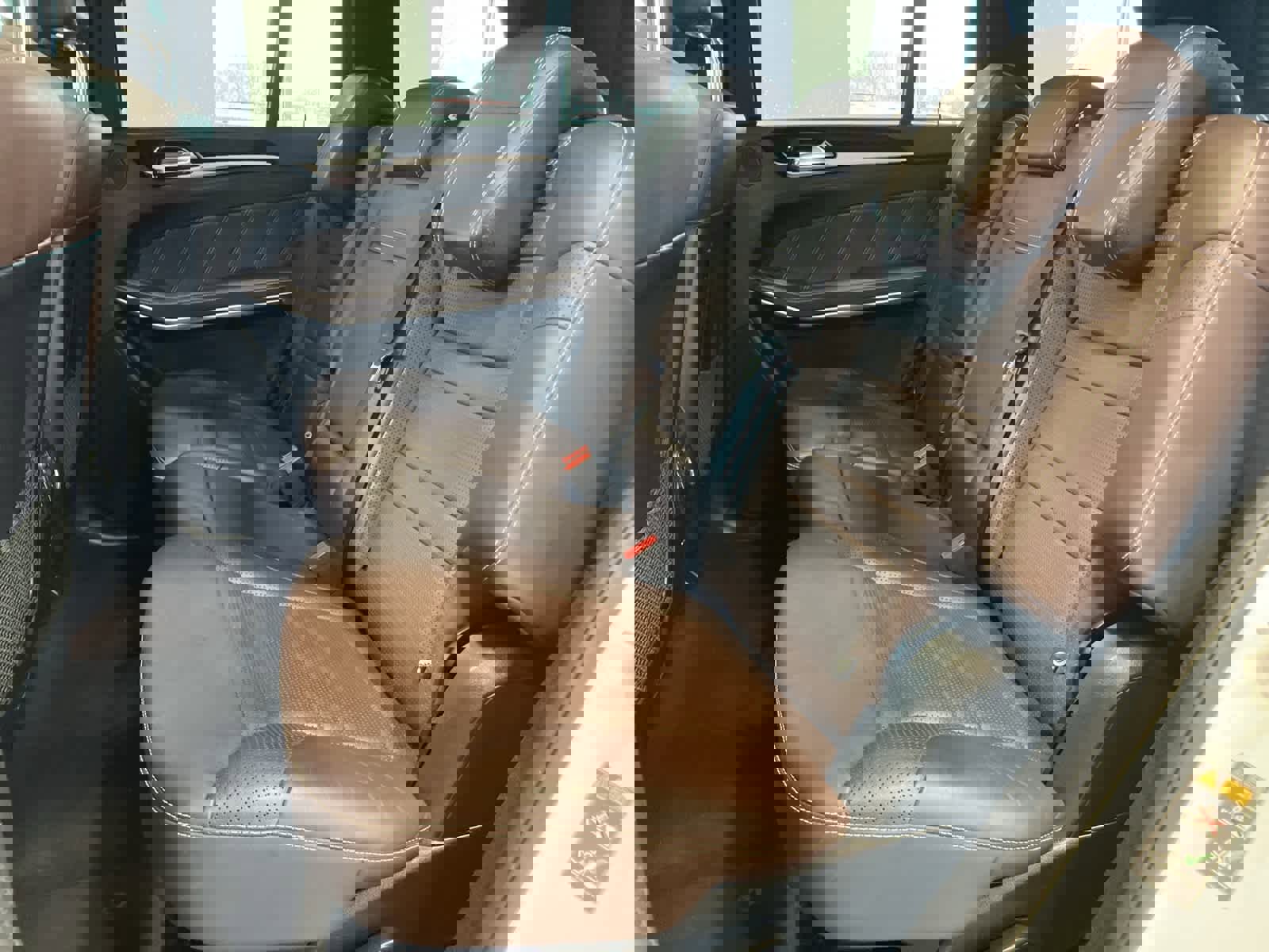 Used 2015 Mercedes-Benz GL 63 AMG 4MATIC image 29