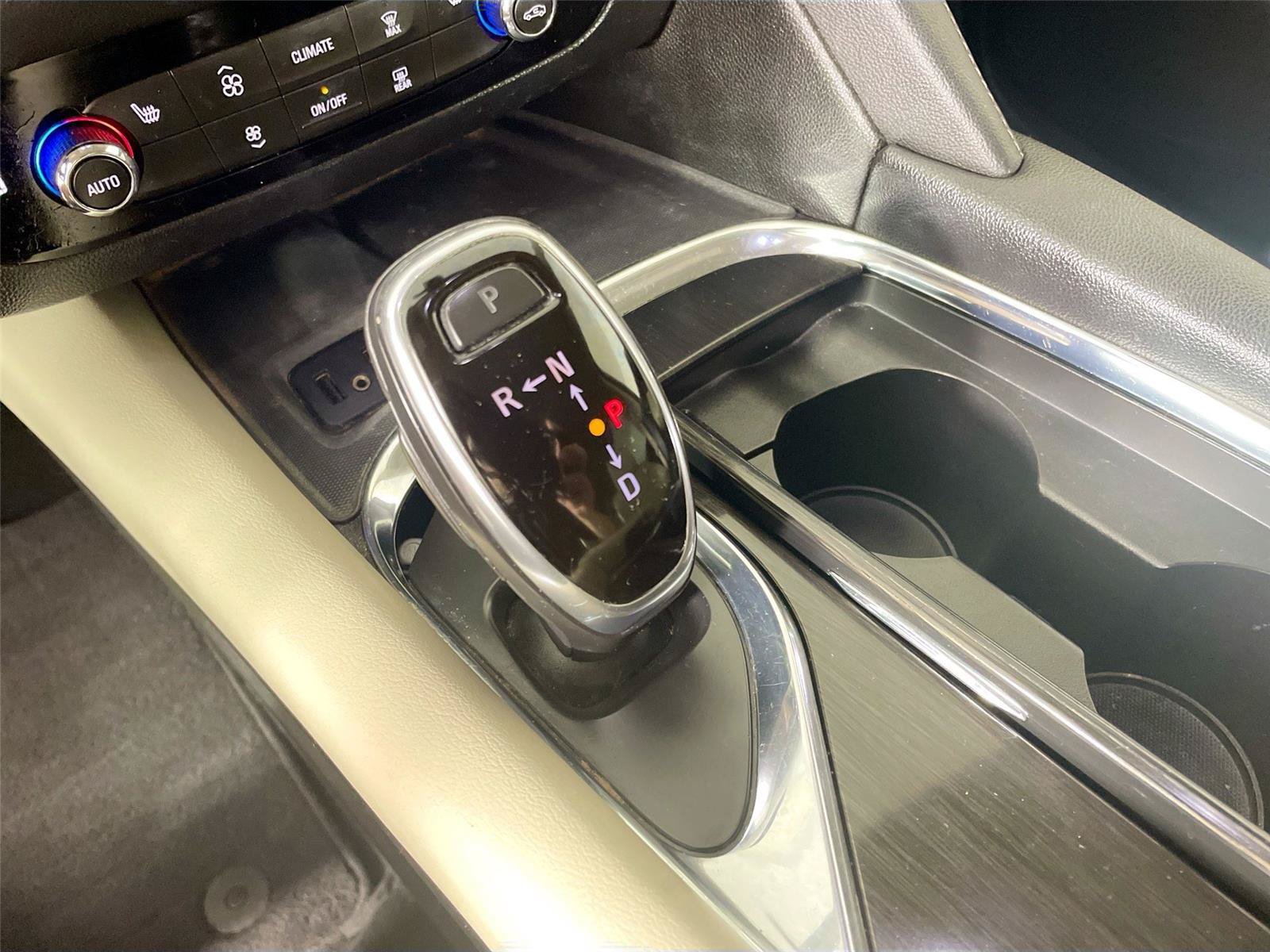 Used 2018 Buick Enclave Essence w/ Trailering Package AWD/4WD image 15