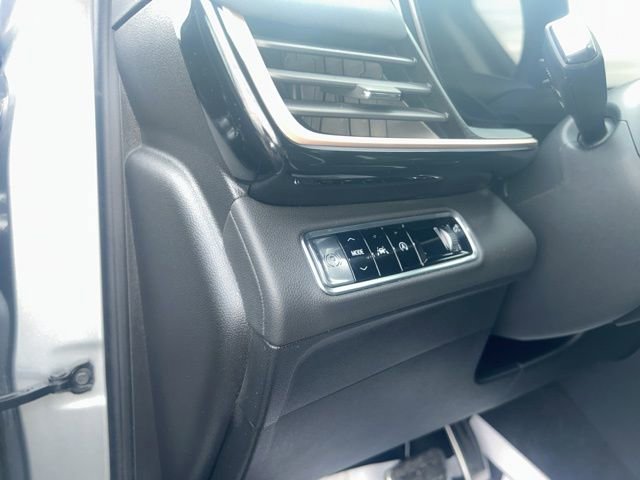 Used 2025 Buick Envision Sport Touring image 15