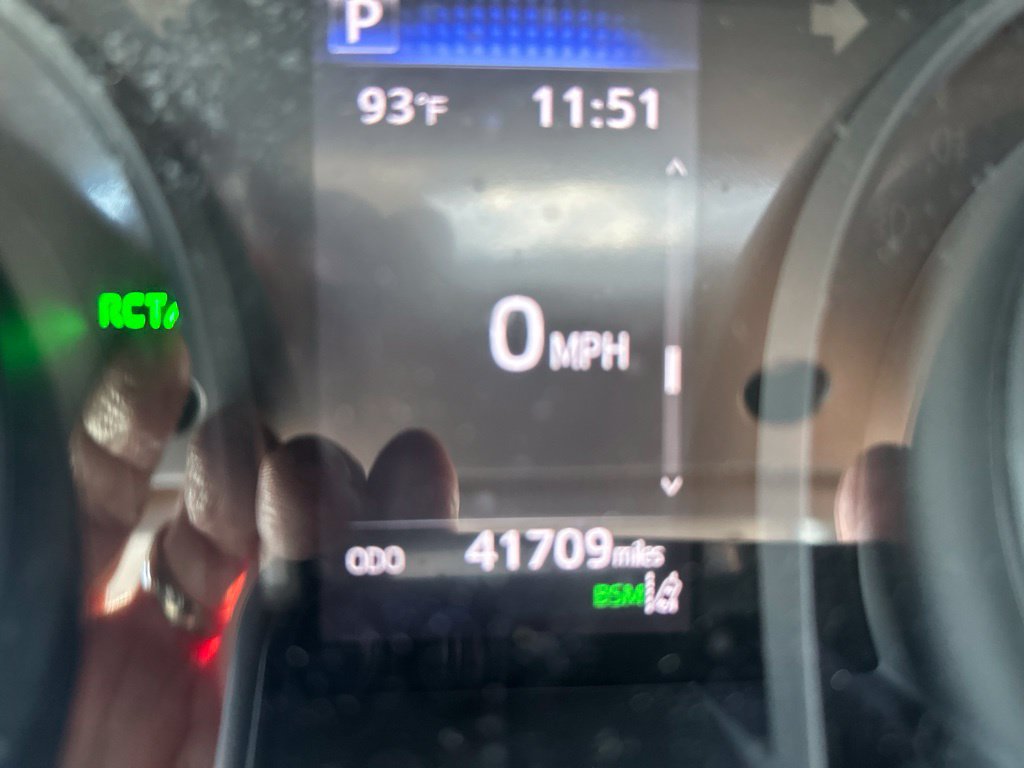 Used 2021 Toyota Camry SE w/ Audio Upgrade Package FWD image 19