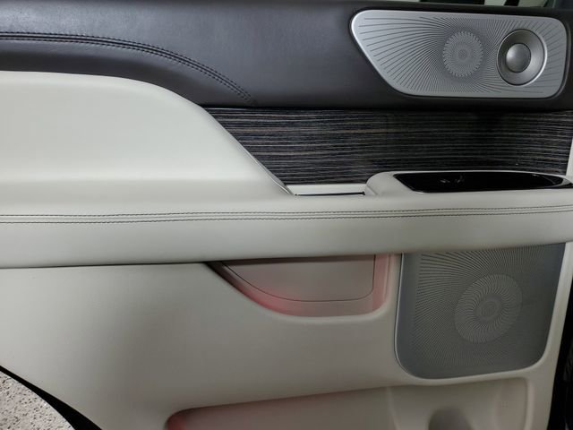 Used 2024 Lincoln Navigator Black Label image 9