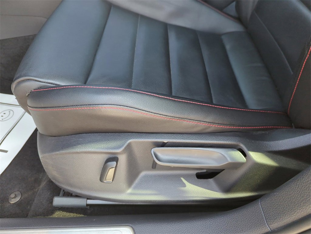 Used 2019 Volkswagen GTI Autobahn image 17