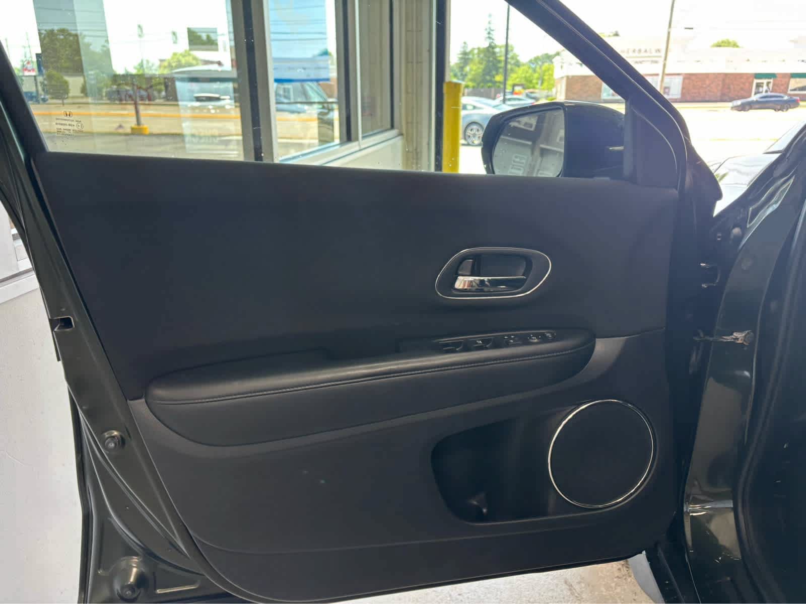 Used 2018 Honda HR-V EX image 20