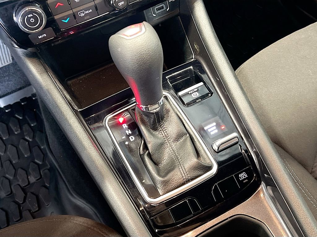 Used 2023 Jeep Compass Sport image 13