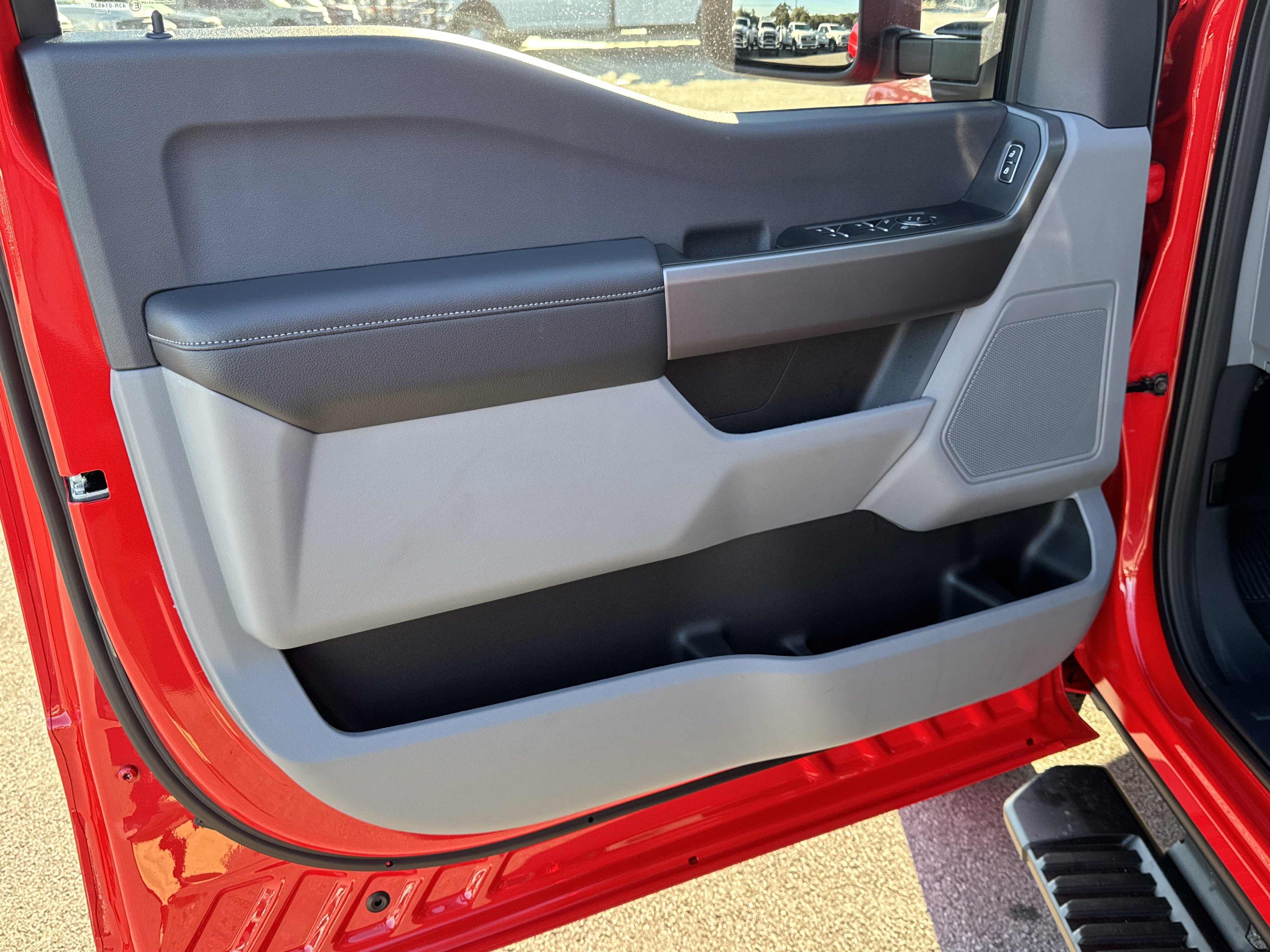 New 2026 Ford F250 4x4 Crew Cab Super Duty image 10