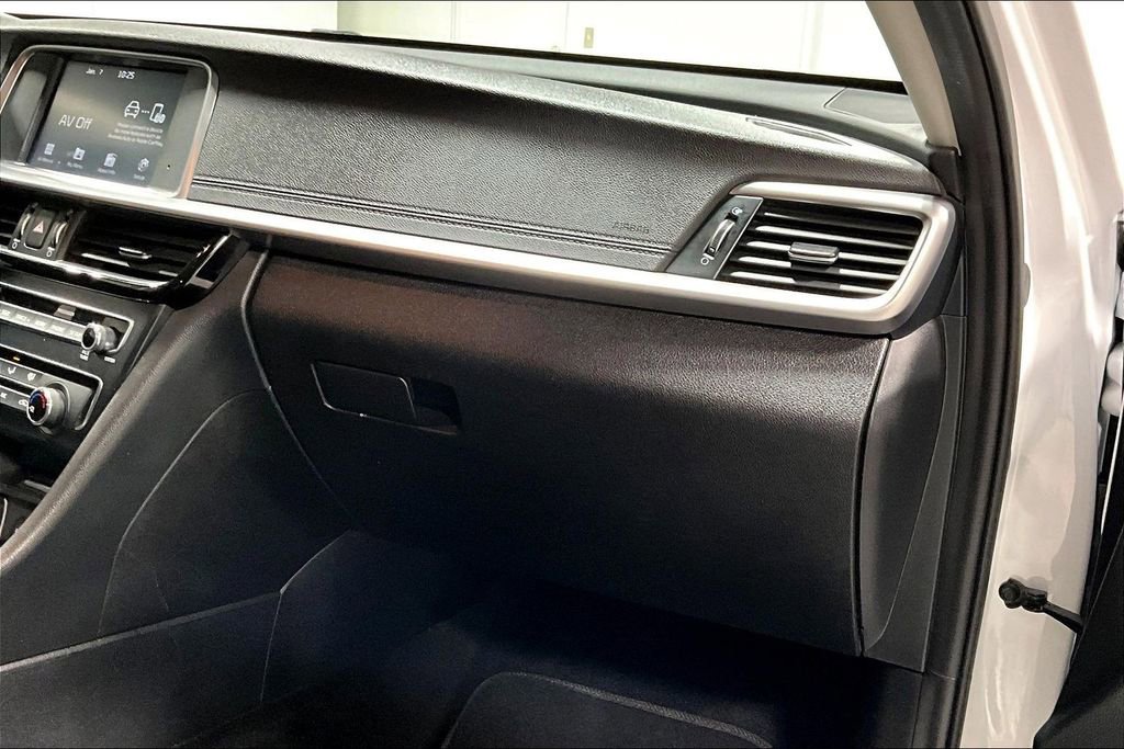 Used 2020 Kia Optima LX image 19