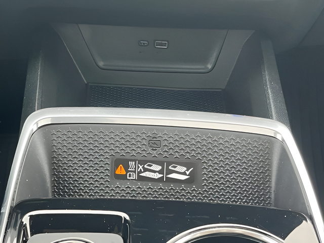 New 2026 Chevrolet Equinox ACTIV AWD/4WD image 30
