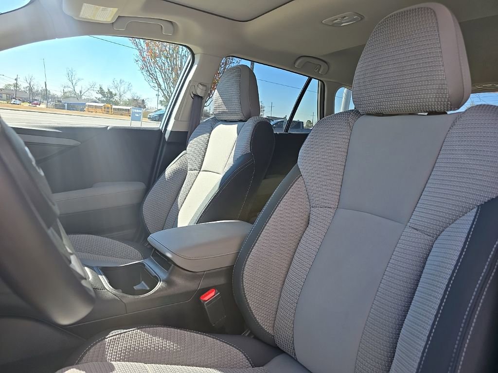 Used 2025 Subaru Outback Premium w/ Tech Package 1 image 16