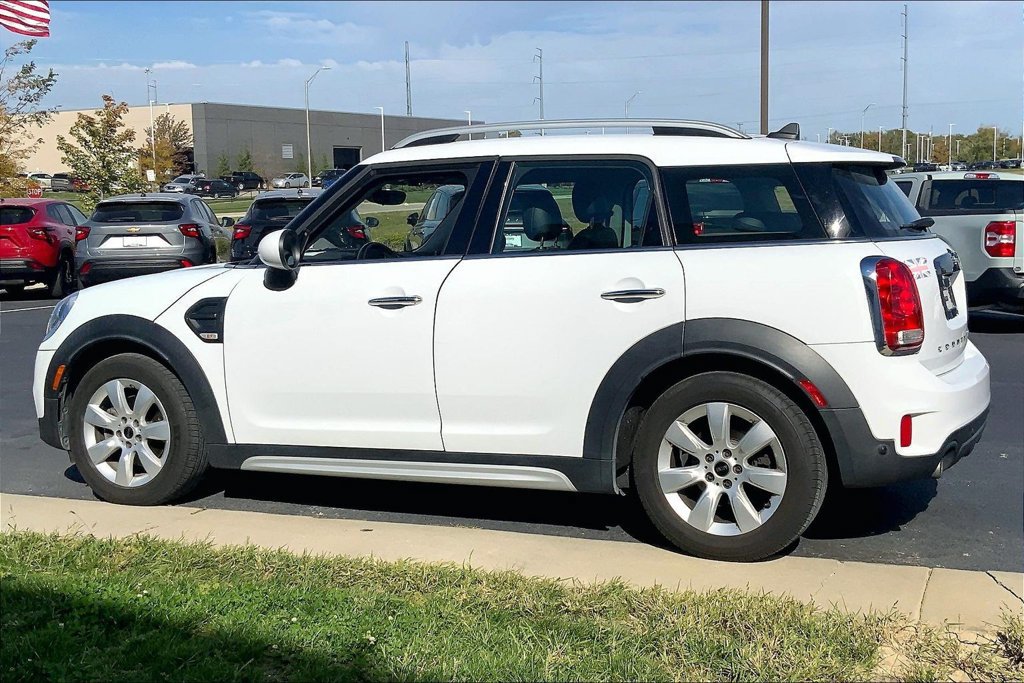 Used 2019 MINI Cooper Countryman ALL4 AWD/4WD image 2