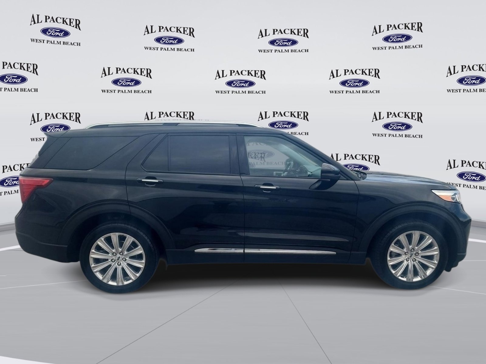 Certified 2022 Ford Explorer Limited w/ Equipment Group 301A RWD image 7