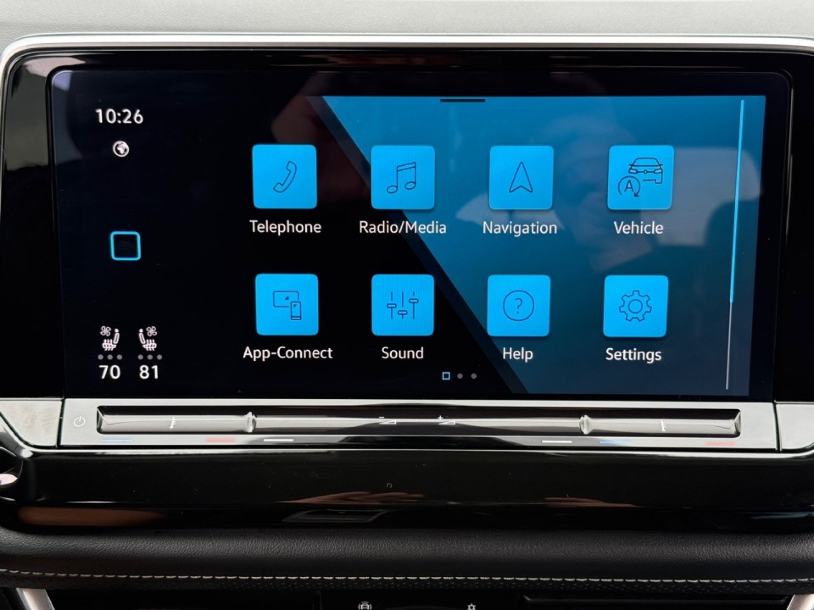 Used 2025 Volkswagen Atlas SE AWD/4WD image 14