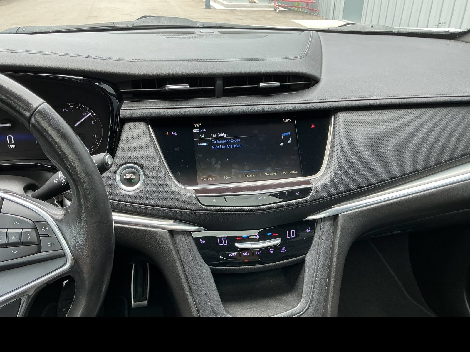 Used 2019 Cadillac XT5 Luxury w/ Sport Package FWD image 18