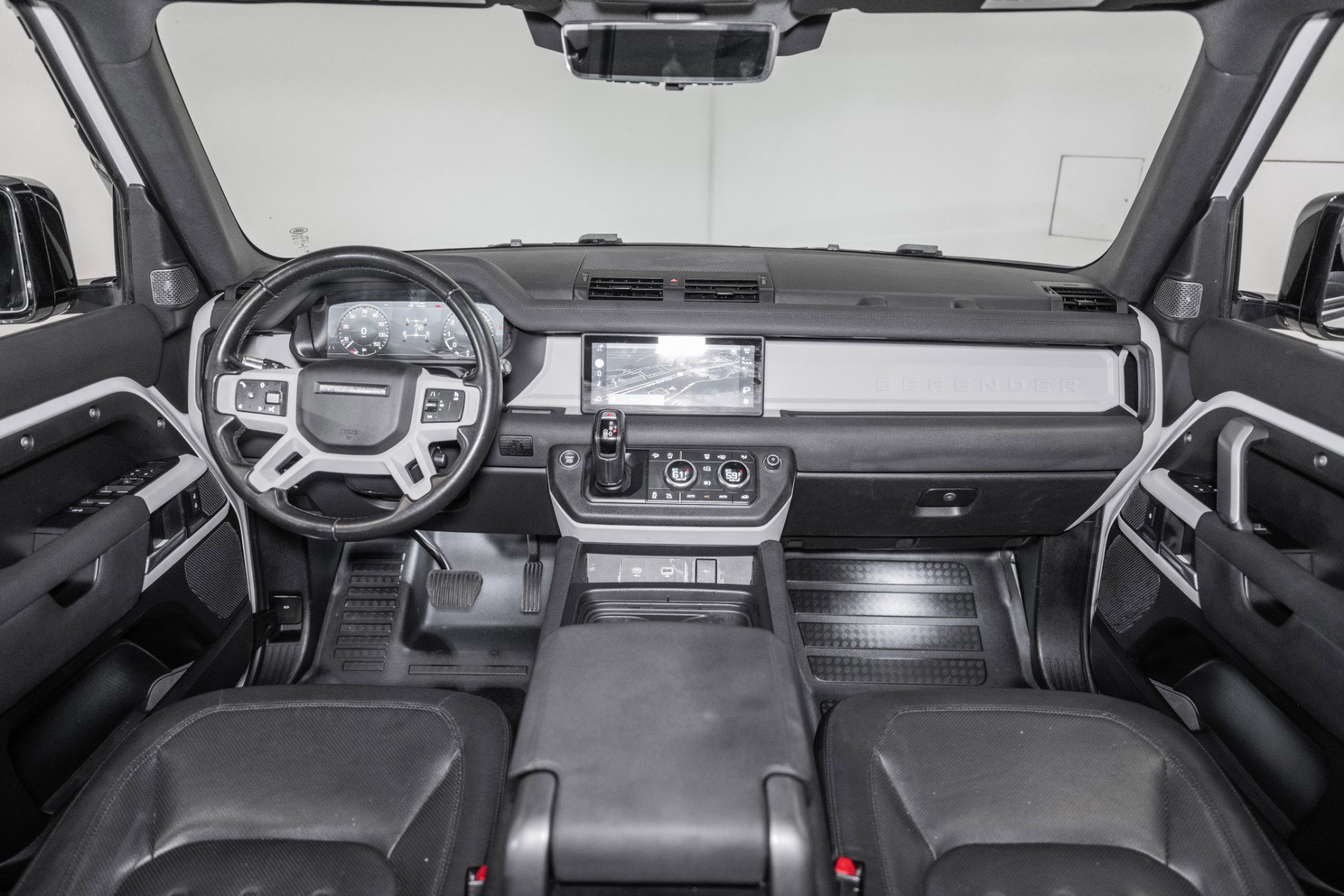 Used 2022 Land Rover Defender 110 X-Dynamic SE image 33