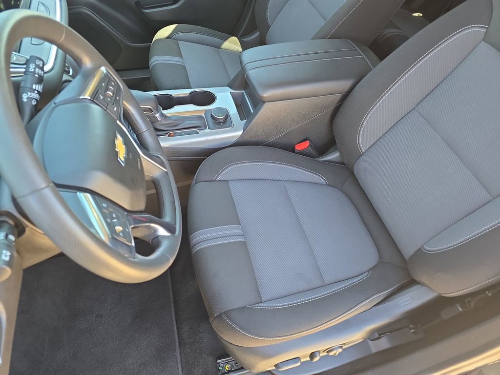 Used 2025 Chevrolet Blazer LT image 15