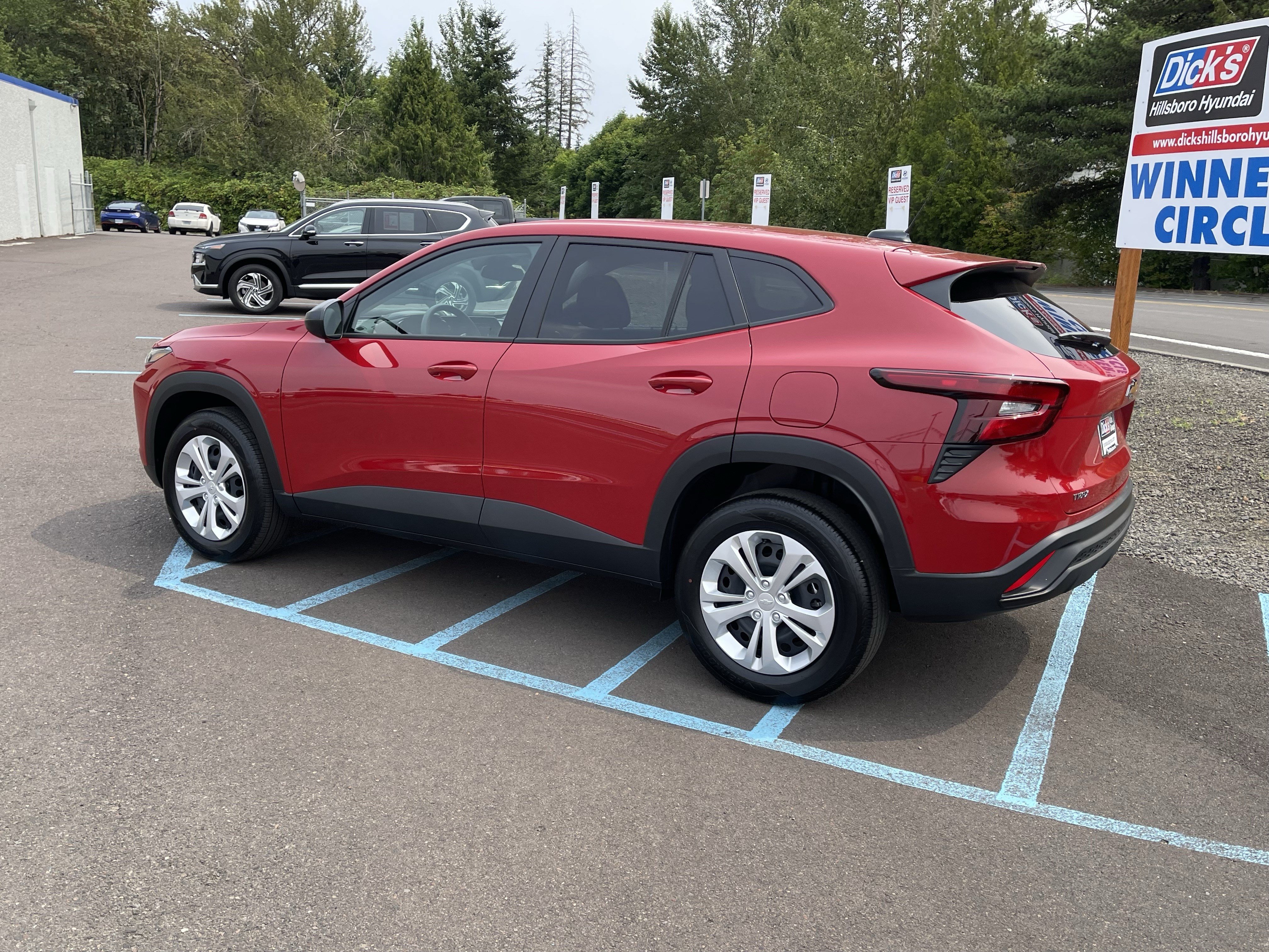 Used 2026 Chevrolet Trax LS FWD image 3