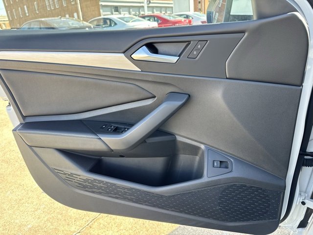 Certified 2025 Volkswagen Jetta S image 19