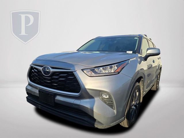 Used 2020 Toyota Highlander XLE image 10